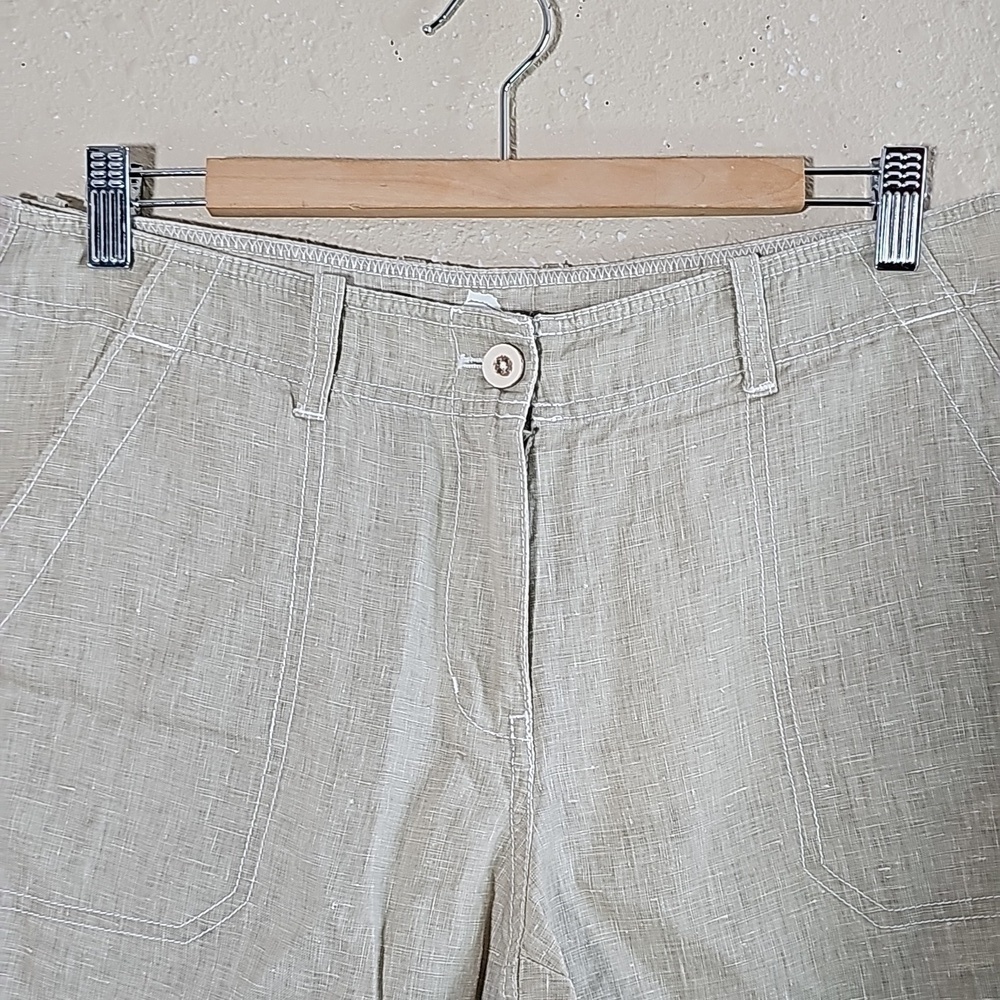 Tommy Bahama Sea Glass Bermuda. - Picture 2 of 9